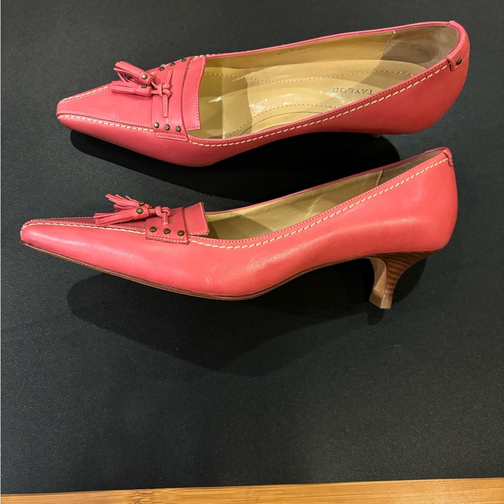 Ann Taylor Pink Leather Kitten Heel Shoes - Picture 2 of 6